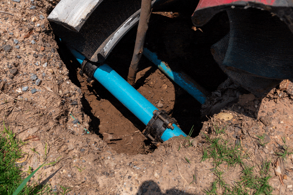 http://benjaminfranklinmb.com/wp-content/uploads/2023/12/blue-pvc-water-pipe-water-line-repair-conway-sc-myrtle-beach-sc.gif