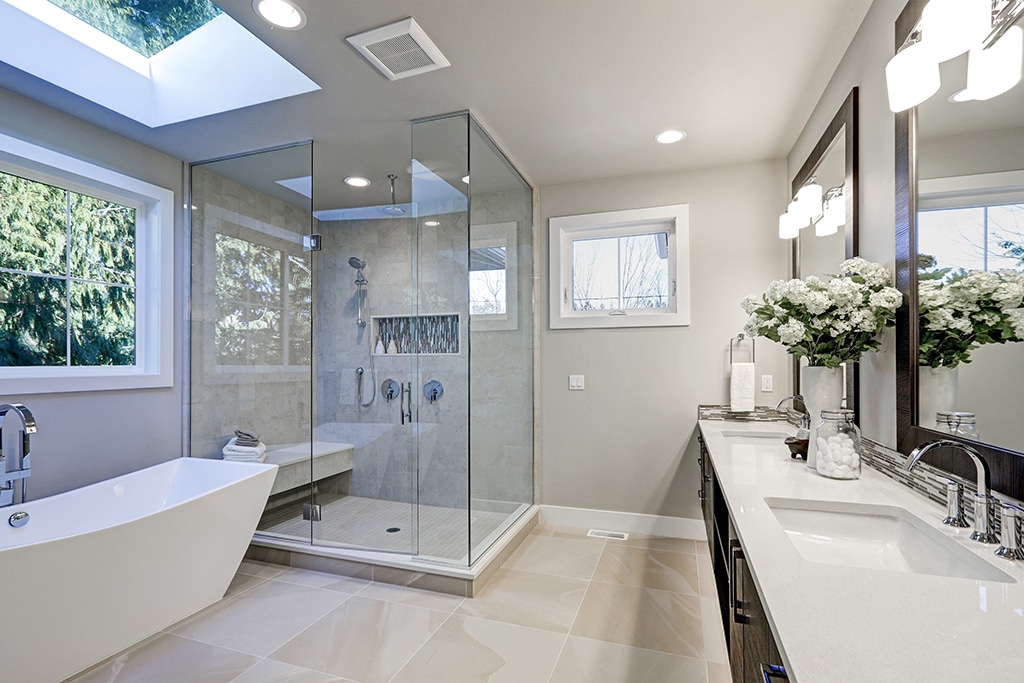 Shower Or Tub: Which One Should Your Plumber Install For You? | Azle, TX