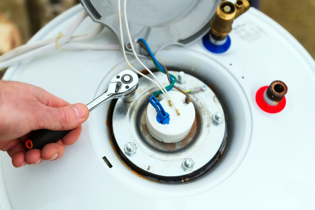 Water Heater Replacement: 3 Common Causes For Lukewarm Water | Myrtle Beach, SC
